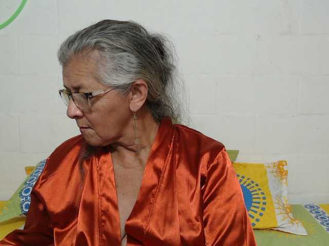 candy-mature's BongaCams show and profile