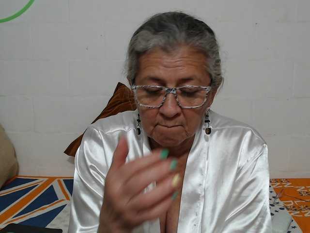 candy-mature's BongaCams show and profile