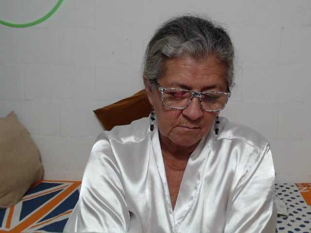 candy-mature's BongaCams show and profile