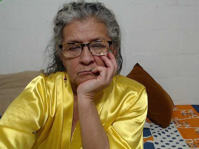 candy-mature's BongaCams show and profile