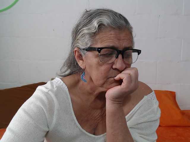 candy-mature's BongaCams show and profile