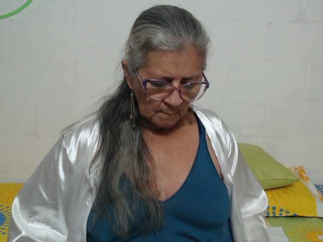 candy-mature's BongaCams show and profile