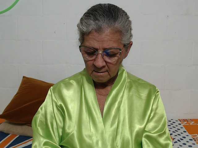 candy-mature's BongaCams show and profile