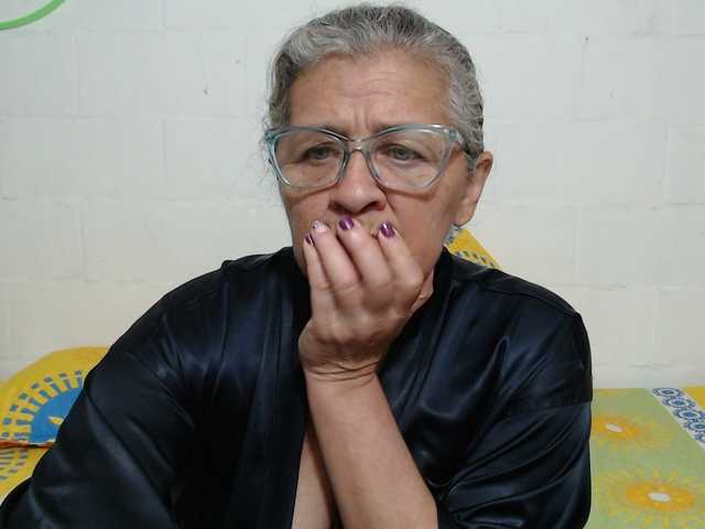 candy-mature's BongaCams show and profile