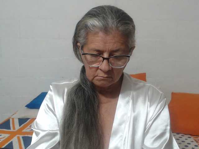 candy-mature