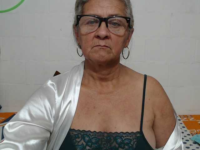candy-mature's BongaCams show and profile