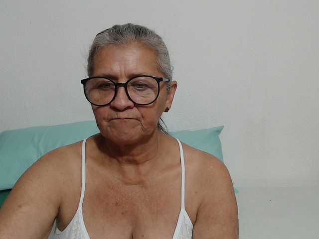 candy-mature's BongaCams show and profile