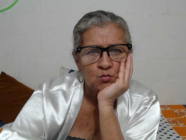 candy-mature's BongaCams show and profile