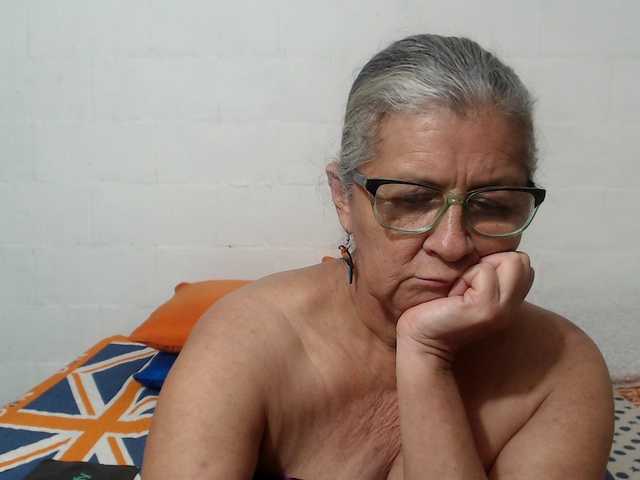 candy-mature