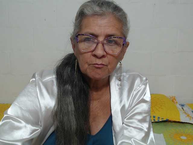 candy-mature's BongaCams show and profile