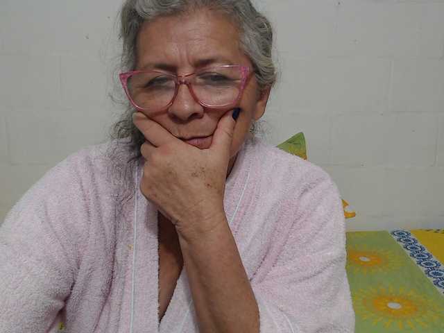 candy-mature's BongaCams show and profile