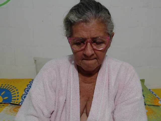 candy-mature's BongaCams show and profile