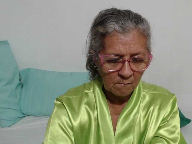 candy-mature's BongaCams show and profile