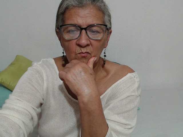 candy-mature's BongaCams show and profile