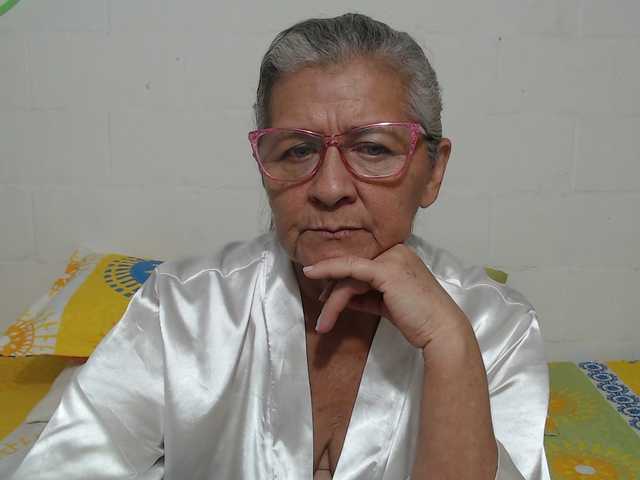 candy-mature's BongaCams show and profile