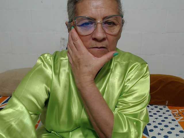 candy-mature's BongaCams show and profile