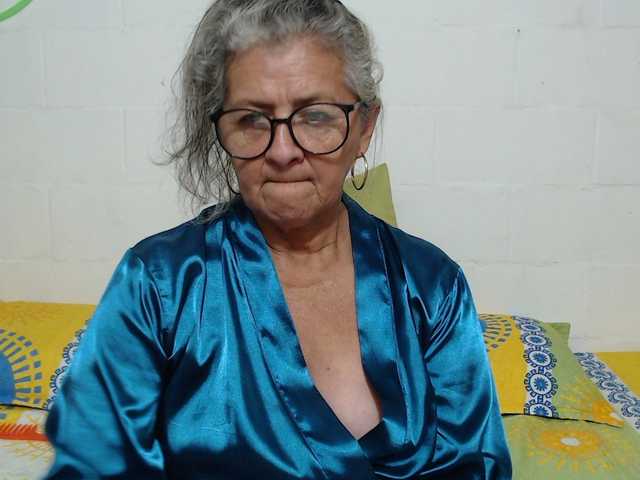 candy-mature's BongaCams show and profile