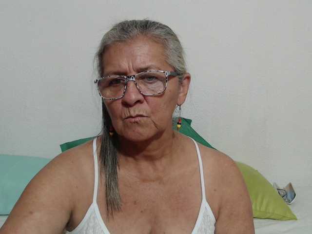 candy-mature's BongaCams show and profile