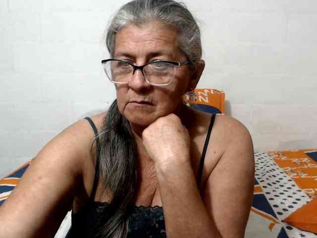 candy-mature