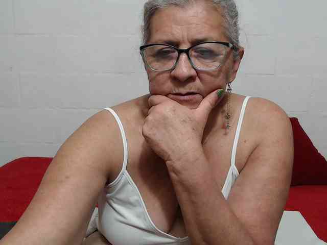candy-mature webcam