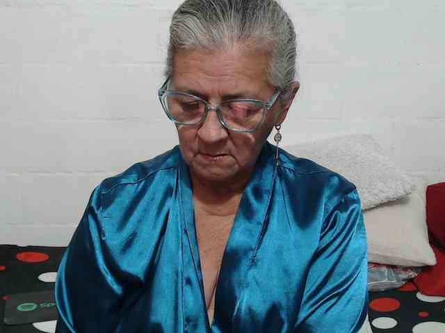 candy-mature candy-mature