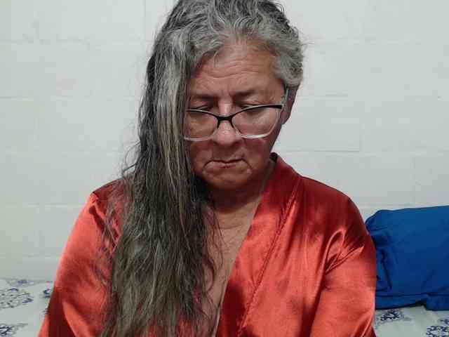 candy-mature candy-mature