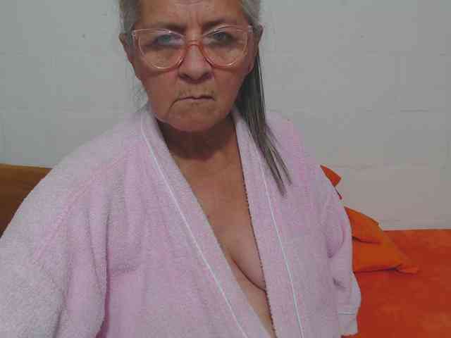 candy-mature candy-mature