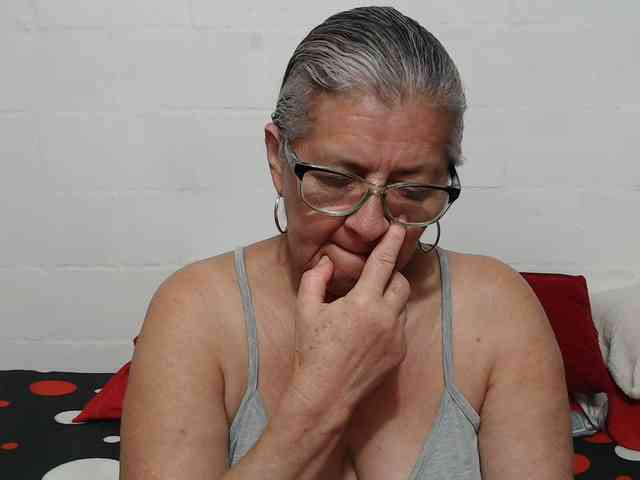 candy-mature Live Webcam on BongaCams