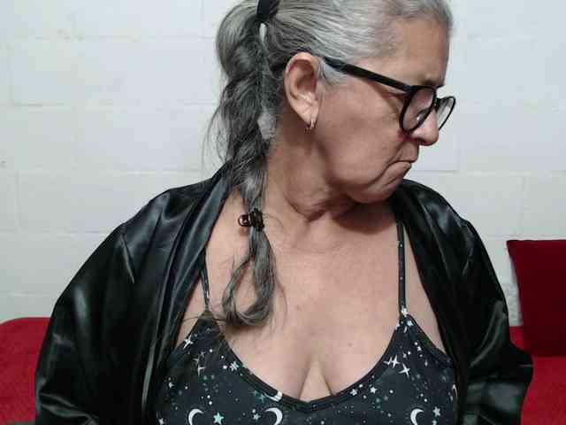 candy-mature webcam