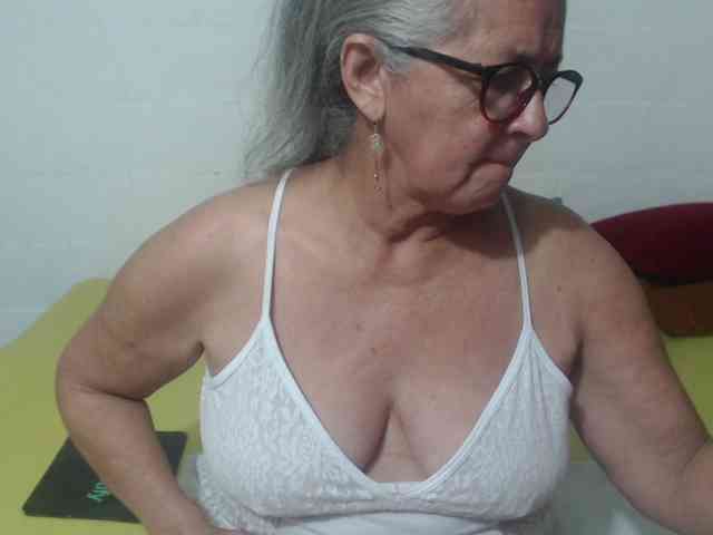 candy-mature webcam