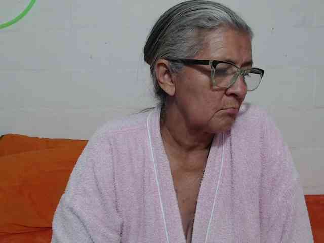 candy-mature candy-mature