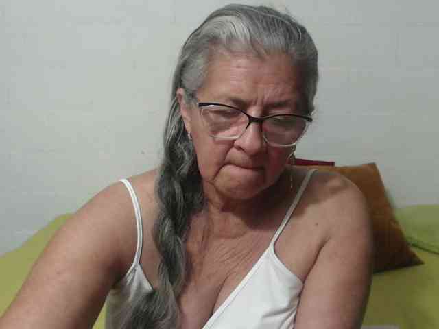 candy-mature webcam