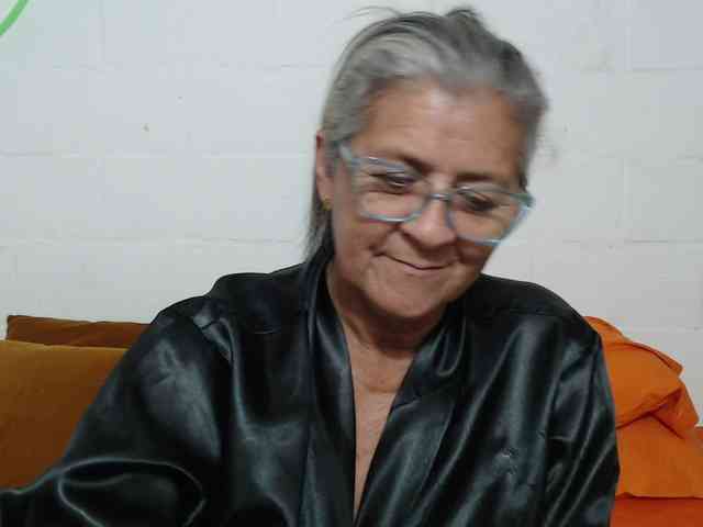 candy-mature candy-mature