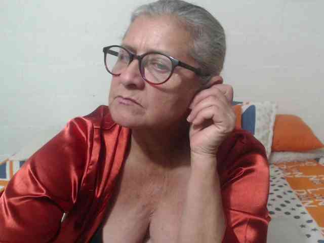 candy-mature webcam
