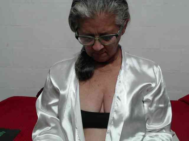 candy-mature webcam