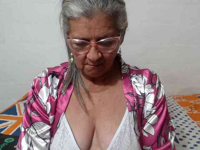 candy-mature webcam