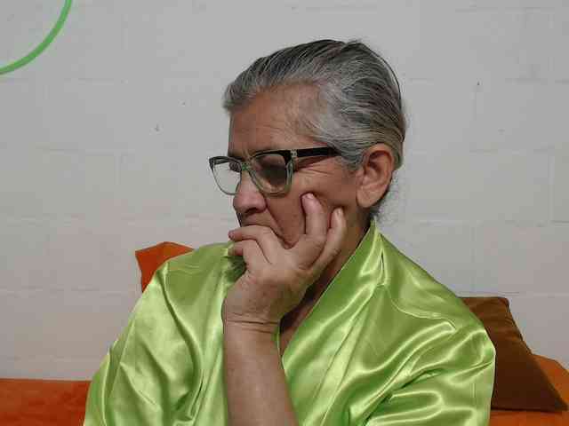 candy-mature candy-mature