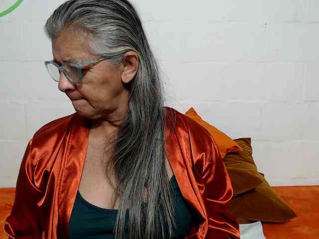 candy-mature candy-mature