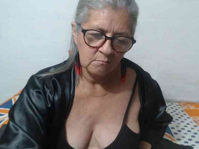 candy-mature