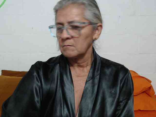 candy-mature candy-mature