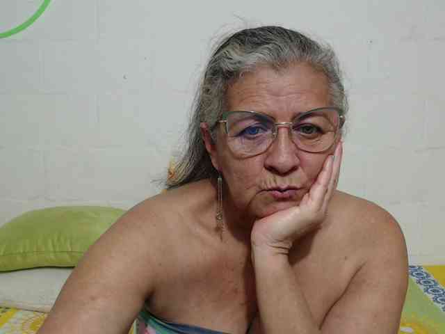 candy-mature Live Webcam on BongaCams