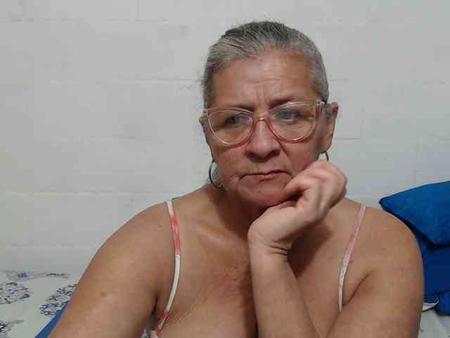 candy-mature candy-mature