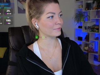 _Cute Porn Show