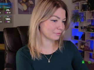 _Cute Porn Show