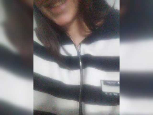 TenderBerry's BongaCams show and profile