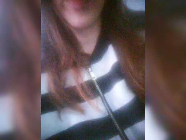 TenderBerry's BongaCams show and profile