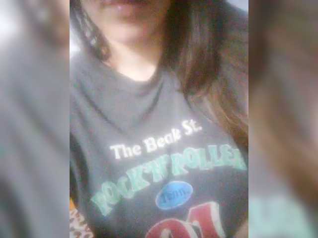 TenderBerry's BongaCams show and profile