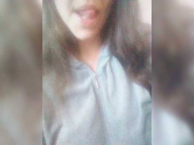 TenderBerry's BongaCams show and profile