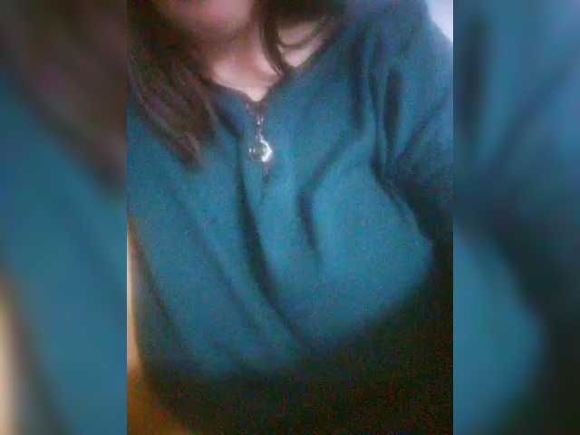 TenderBerry's BongaCams show and profile