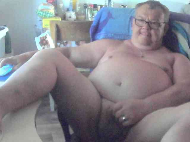 leo2008842